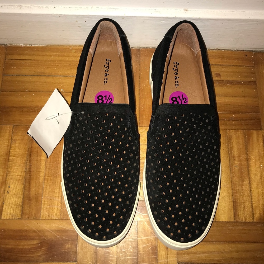 Frye & co slip peggy perf